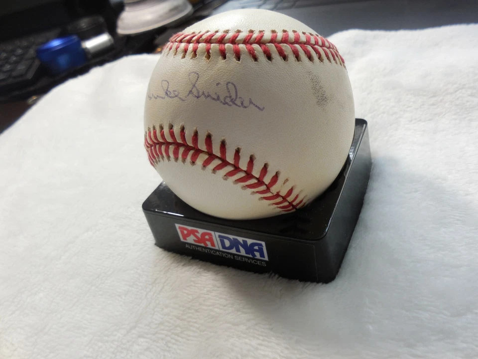 PSA DNA HOF DUKE SNIDER AUTOGRAPHED BASEBALL W/LETTER OF AUTHENTICITY GRADED OVE - Image 2 of 4