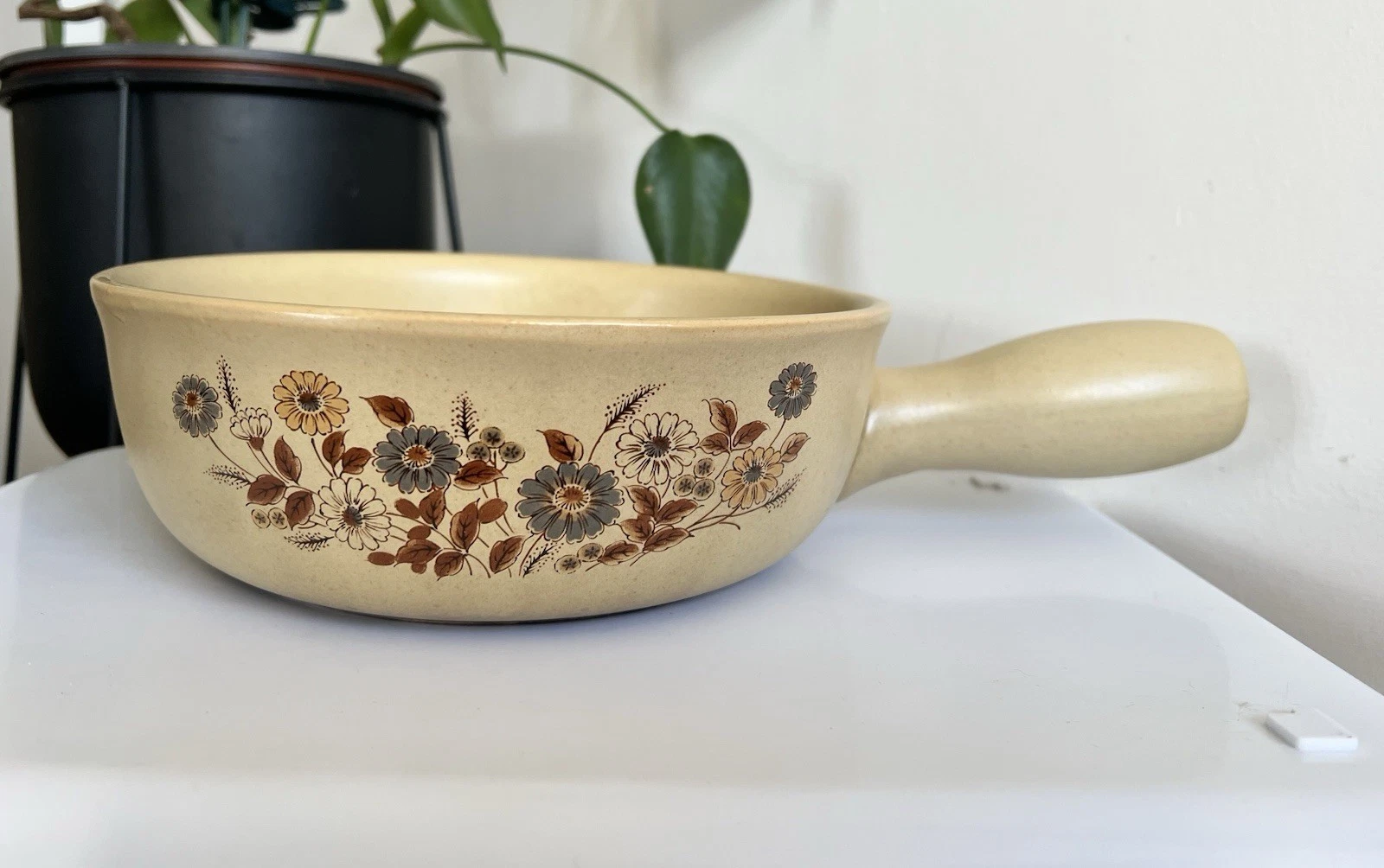 Vintage Ovenproof Flameproof Japan Handled Fondue Bowl Retro Floral Stoneware