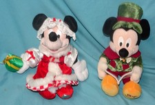 Disney Park Mickey's Very Merry Christmas Party  Minnie 2002 10" Plush Bean Bag