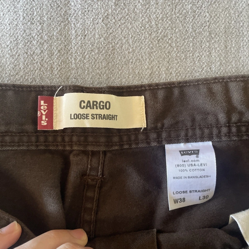 Pantalones cargo vintage Levis para hombre 38x30 marrón sueltos rectos ropa de trabajo utilitaria Y2K Foto 3 de 4