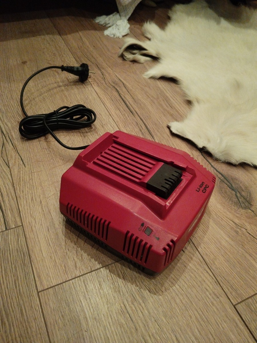 Chargeur hilti c4/36-350 9A rapide ventilé presque Neuf