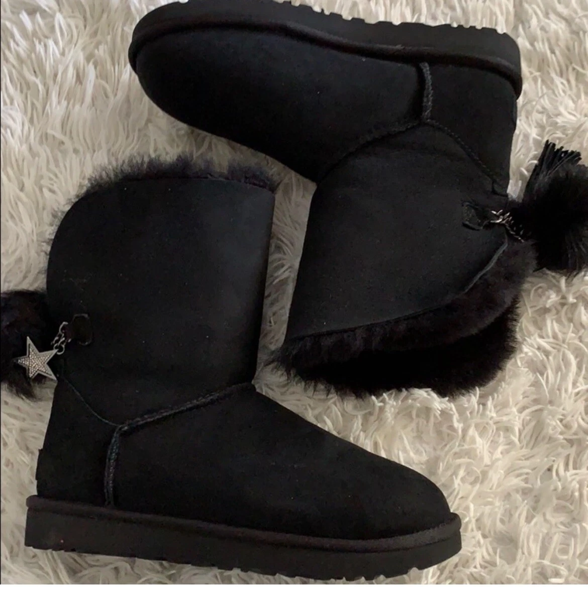 STIVALI UGG NERI IRINA STAR CHARM BAILEY POM SCAMOSCIATI PELLE DI PECORA 7 usati come nuovi