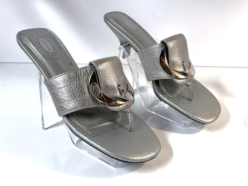Women’s THE ORIGINAL DR SCHOLL’s  “Feel Crazy Good” Silver Leather & Buckle Sz 7