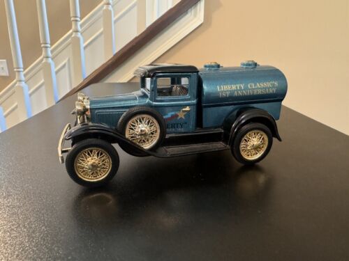 Bank Ford Model A Tanker Truck Die-Cast Liberty Classics 1992 (1 of 1500)