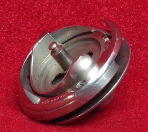 ORIGINAL ( Simanco 170159 / Simanco 45924 ) Singer 221/222/301 Rotating Hook