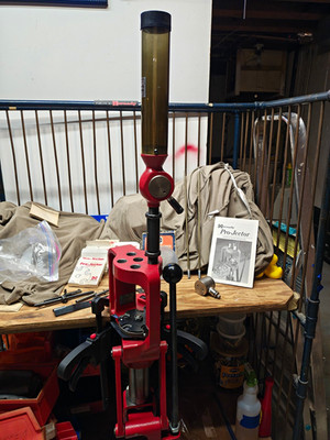 Hornady Pro-Jector Progressive Reloading Press/Pro 7 - 5 Station Press