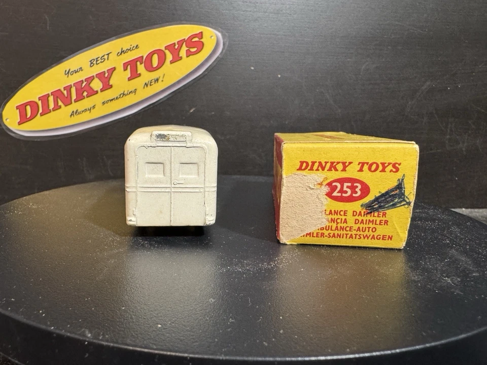🛑Daimler Ambulance Dinks Toys Meccano No.253 #084/2 4249 - Bild 3 von 4