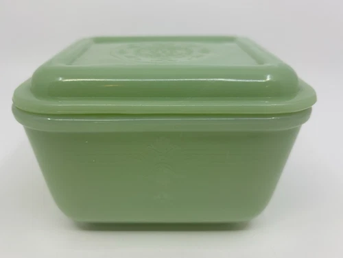 Vintage Fire King Jadeite Green Refrigerator Dish w/ Lid