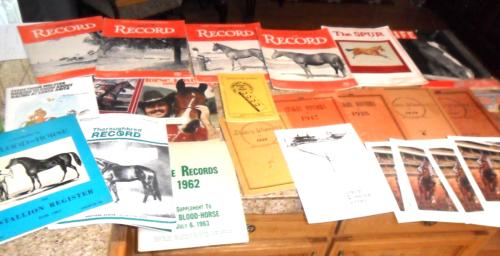 25 LOT HORSE RACING LITHO & MAGAZINE BOOK 1937-70 STAKES WINNER THE RECORD SPUR  - 第 1/6 張圖片