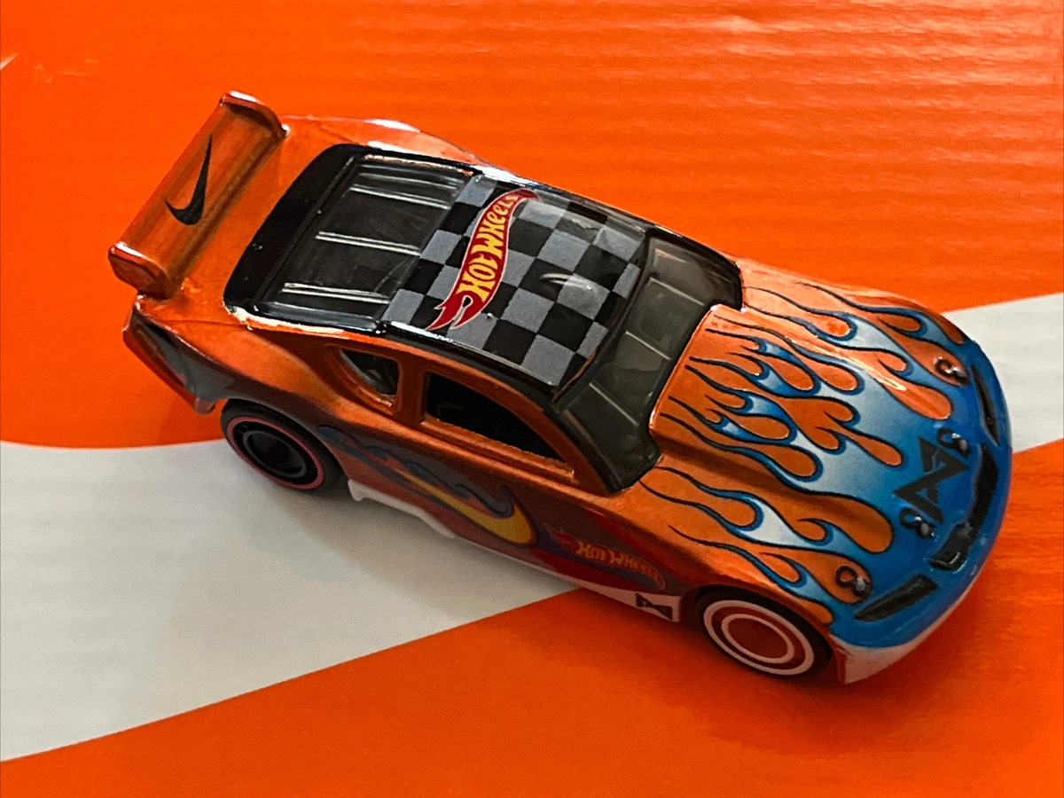 Hot Wheels 2022 Paul George X Nike X Hot Wheels: Circle Tracker