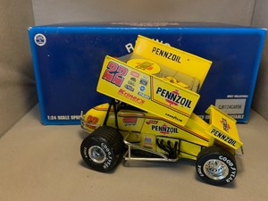 sprint car diecast 1 24