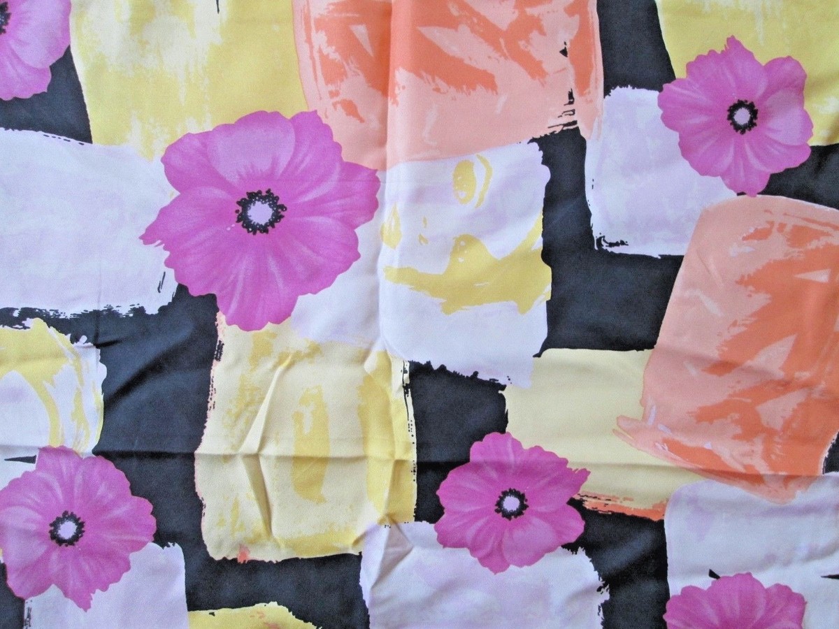 Foulard Carré En Soie Hugo Woman - 50x50 Cm - Vintage Rose - Très Bon état