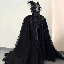 Elegant Black Gothic Tulle A-line Wedding Dresses Detachable Train Bridal Gowns