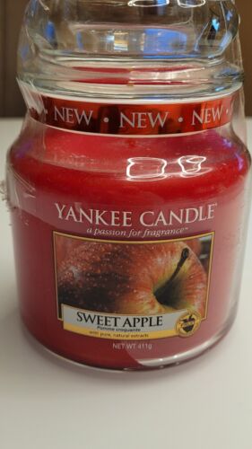 Yankee Candle Sweet Apple 411g Gussjahr 2014 Rarität with pure natural extracts - Bild 1 von 4