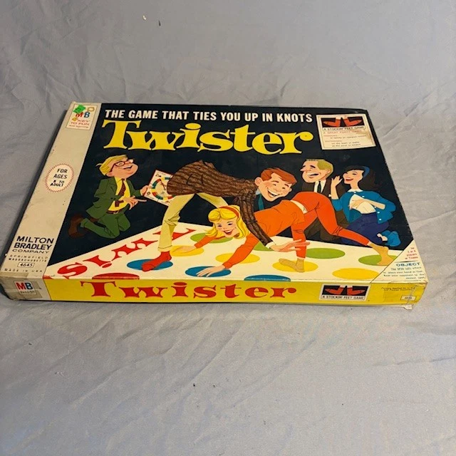 Twister Game - Vintage 1966 - Milton Bradley - Original 1st Edition - Complete - Image 4 of 4