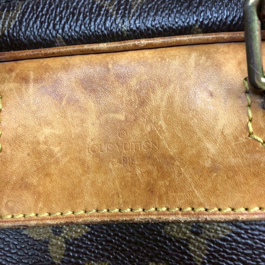 Louis Vuitton Excursion Handbag Authentic Used  バ… - image 7