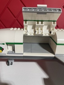 LEGO CITY: Airport Cargo Plane (60101) Jet  and pilot only