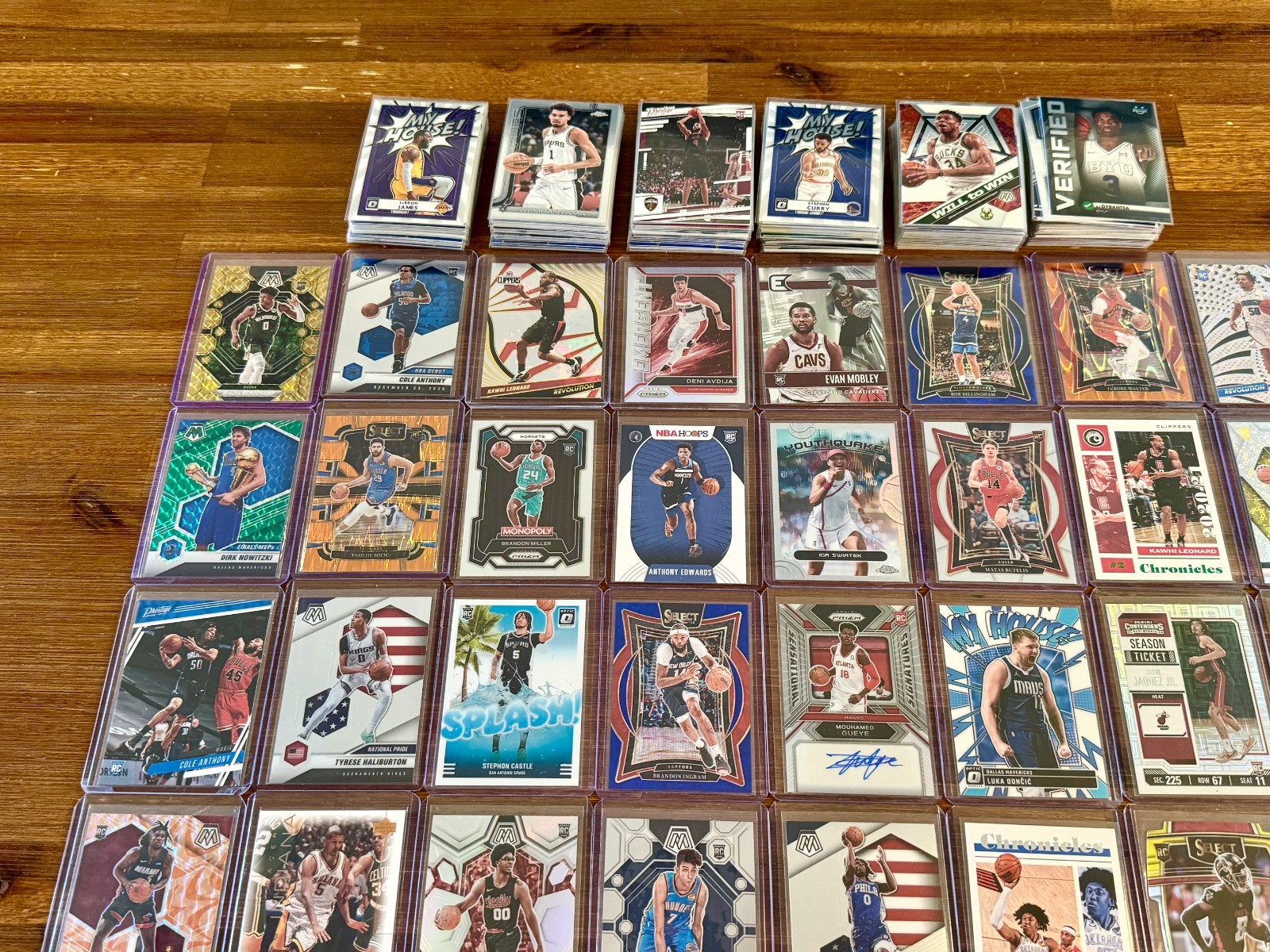 HUGE 200+ Sports Card VALUE LOT Numbered Auto Patch Insert HOF Rookie RC NBA NFL view 2