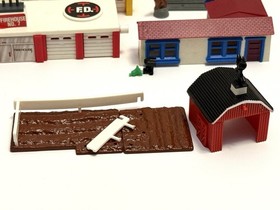 Lot of Vintage Galoob Micro Machines Travel City Pieces Quarry, House, City Hall