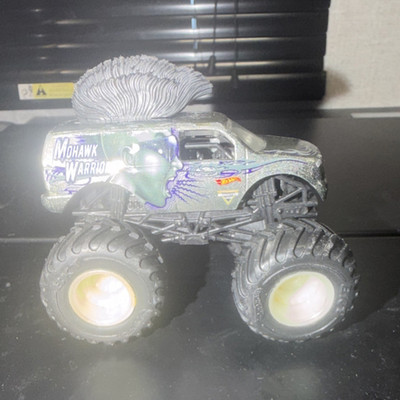 Hot Wheels Monster Jam Mohawk Warrior Silver Black Purple Diecast 1:64 Truck Toy
