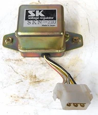 SK VOLTAGE REGULATOR SKN-210