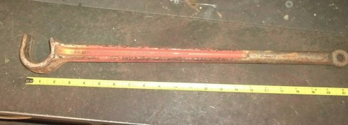 GEARENCH TITAN VALVE WHEEL WRENCH SIZE 2 (T7)