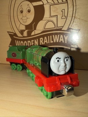 BIG CITY ! THOMAS FRIENDS TRAIN Diecast 2013 TAKE N PLAY ALONG FISHER PRICE BCE