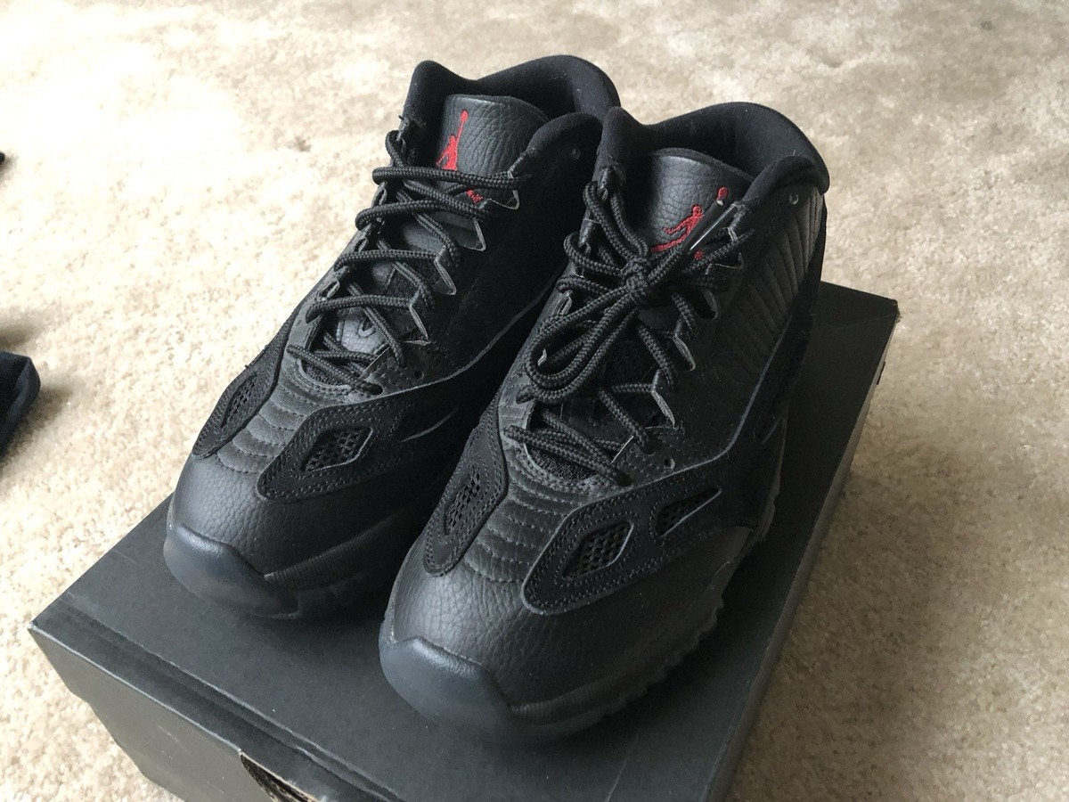 最終価格 美品 AIR JORDAN 11 RETRO LOW IE 26.5 AIR JORDAN 11 XI LOW IE RETRO USED SIZE 9.5 REFEREE BLACK TRUE RED