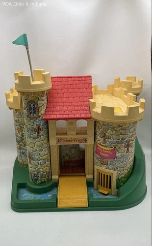 Vintage 1974 Fisher-Price Play Family Castle #993 Little People Playset