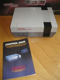 Juego de acci&oacute;n original Nintendo NES. Mayormente en caja original con el juego Super Mario/ Duck Hunt.