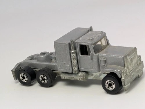 Vintage 1980 Hot Wheels Steering Rigs GMC Silver Blackwall Semi Truck Hong Kong