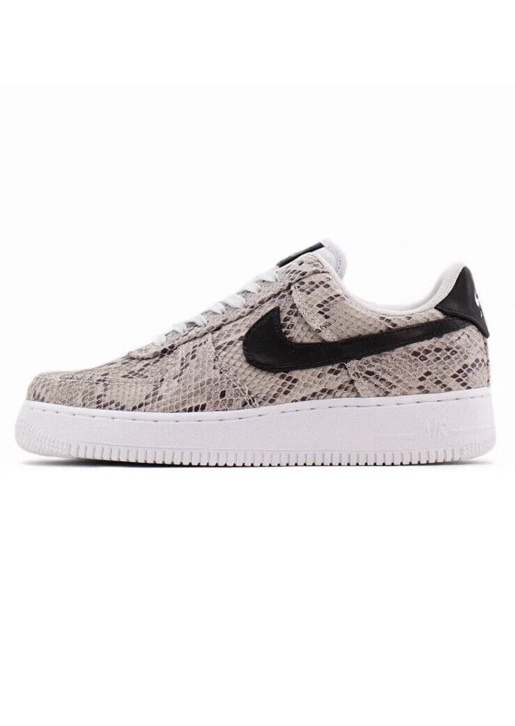 Nike Air Force 1 '07 Premium Sneaker - BQ4424-100 Nike Air Force 1 '07 Premium Sneaker - BQ4424-100