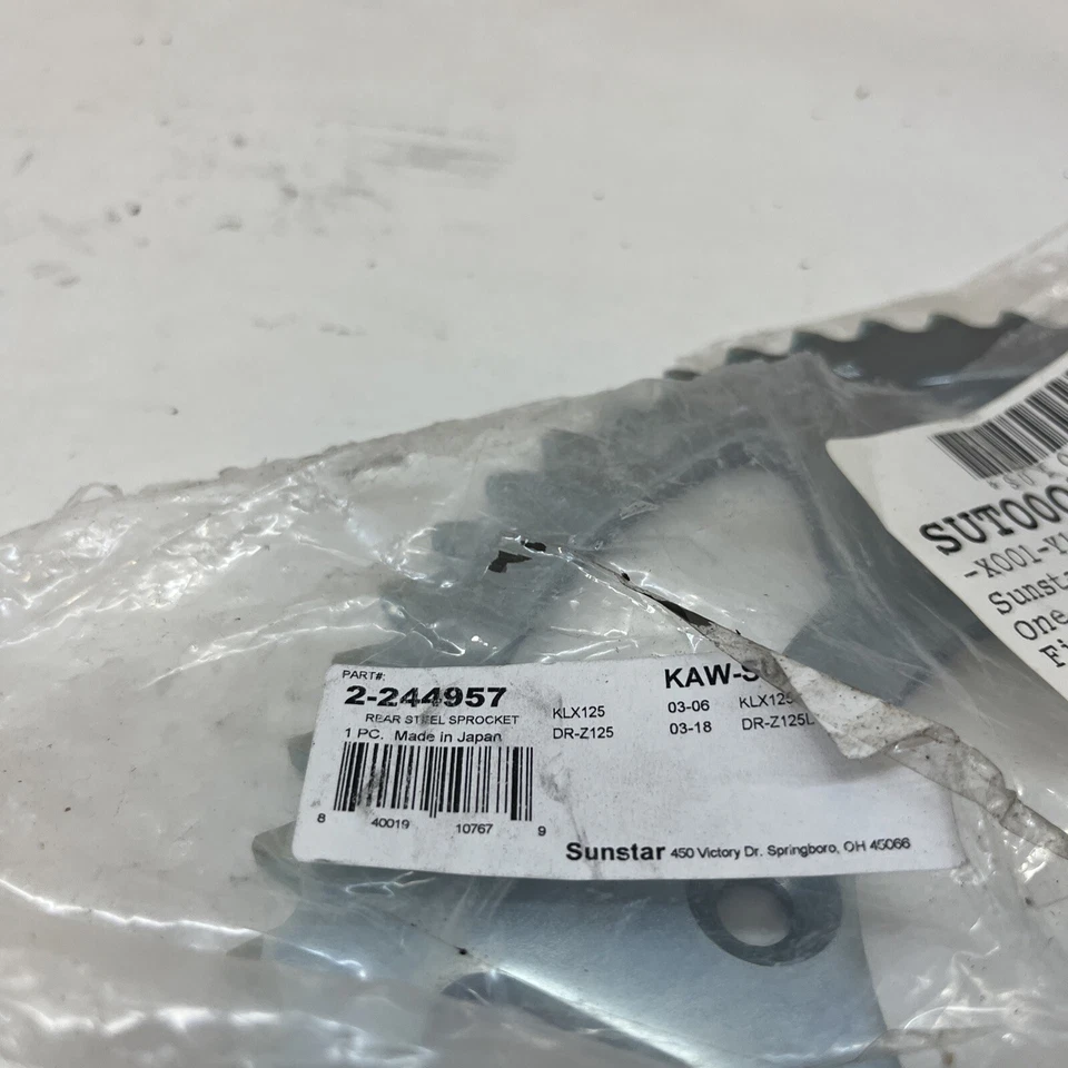 Piñón trasero de acero 57T Sunstar 2-244957 para KLX125/L DRZ1250/L Foto 2 de 2