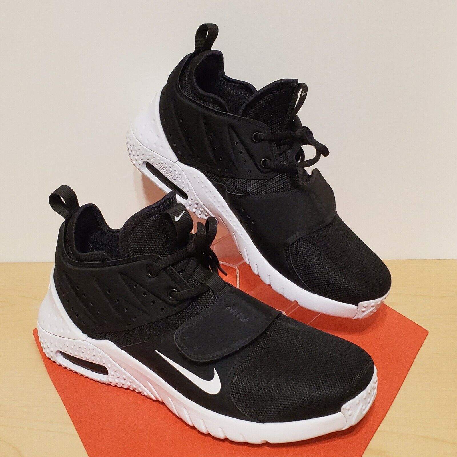 a00835 nike