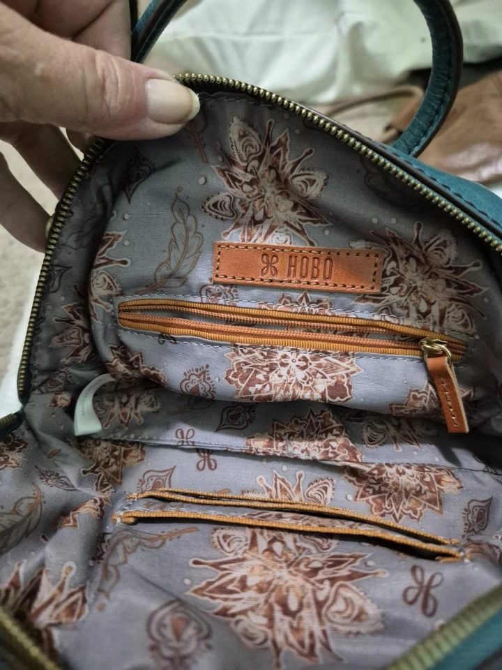 Hobo International Leather Purse "Shelia" (no strap) With Drop Handle - Image 3 of 3