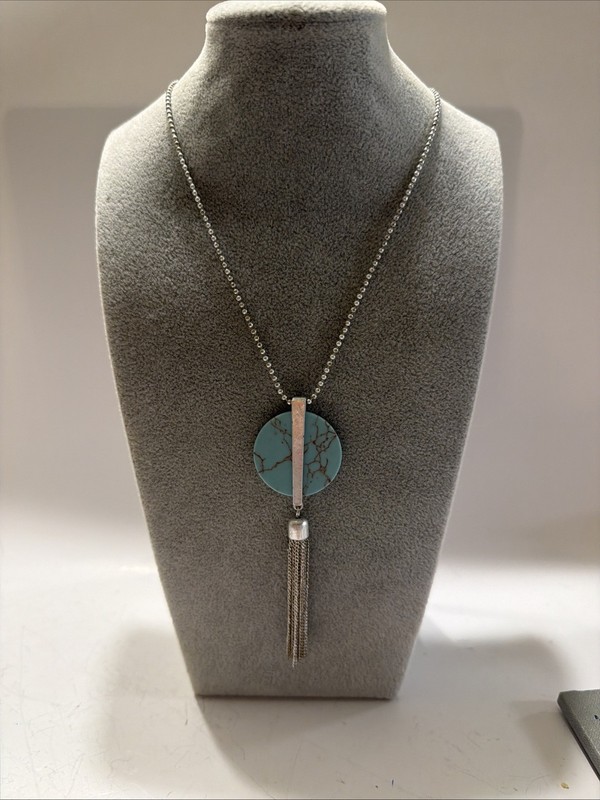 NWOT Faux Turquoise Stone And Tassel Fringe Silver Drop Necklace