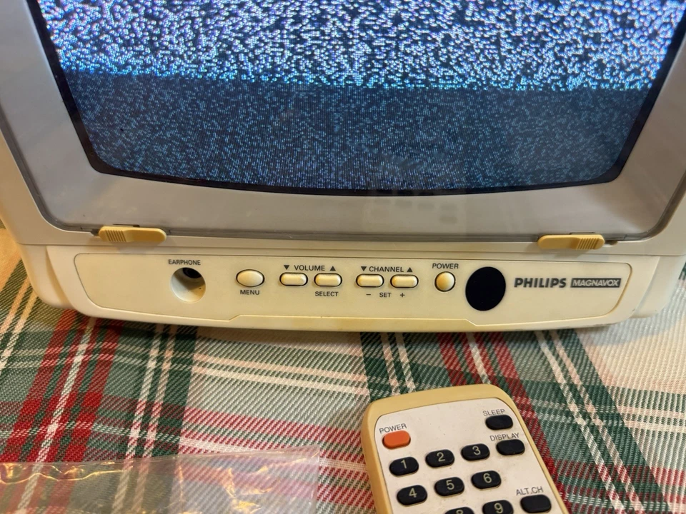 Phillips 9” CRT Color TV Television PRO920X101 Retro Gaming With REMOTE WORKS - image 3 of 4