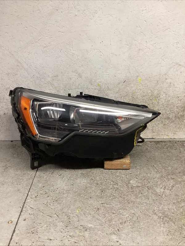 2019-2024 AUDI Q3 RIGHT RH PASSENGER SIDE HEADLIGHT OEM W/O MODULE 83A941012B