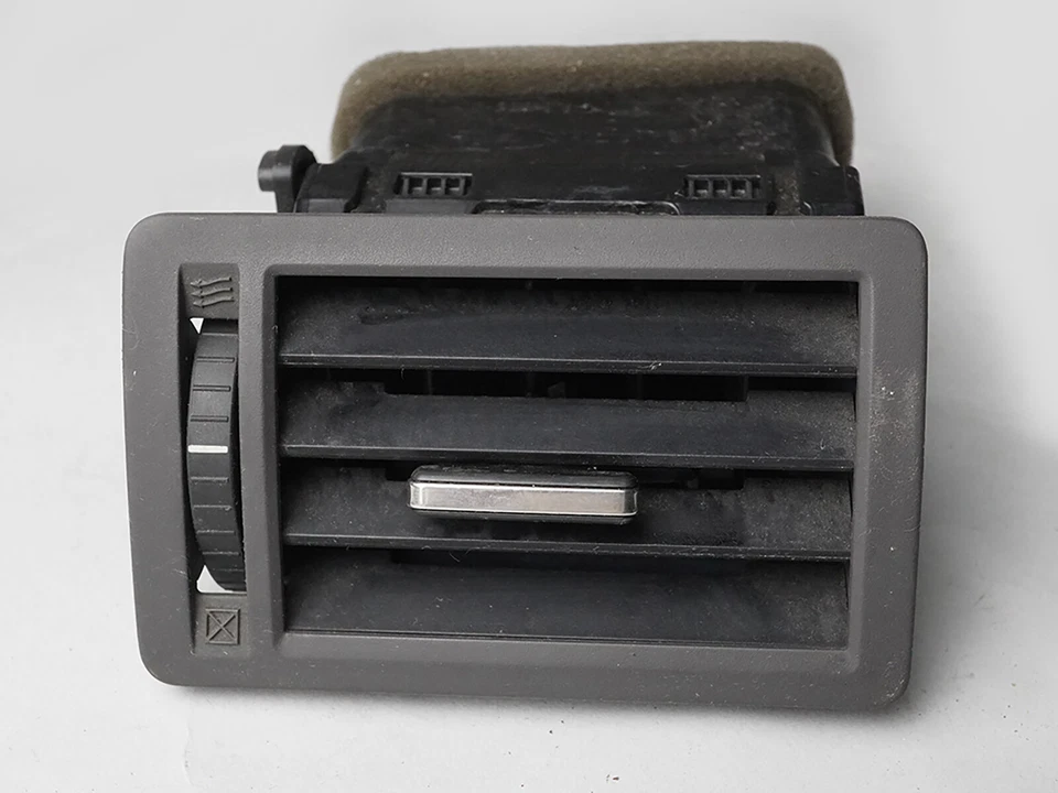 2010 - 2011 Mercury Milan Air Vent Grille Dashboard Nozzle Left Lh 19891Ac Foto 2 de 4