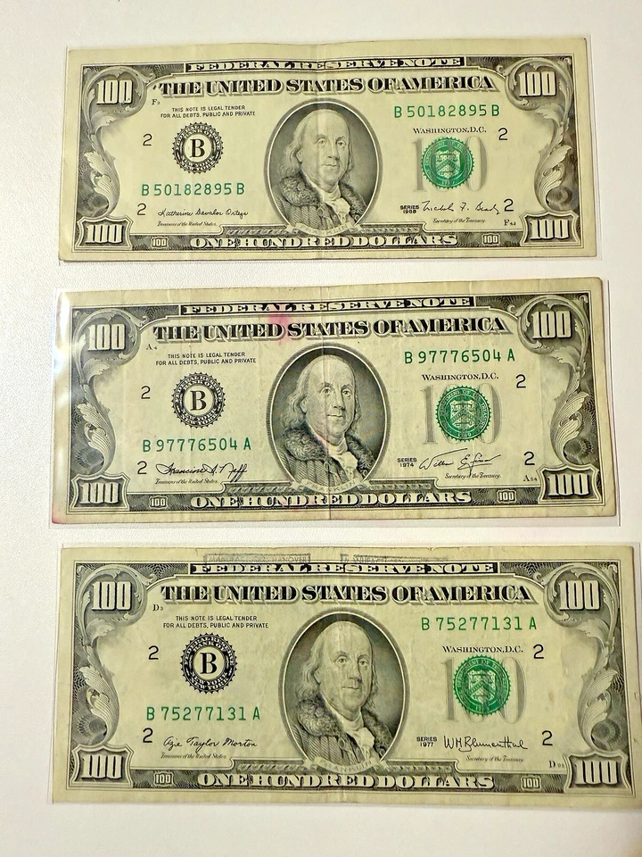 5-Circulated Small Head $100 dollar bills $500 Face Value - Image 4 of 4