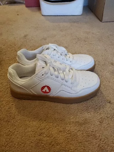 Airwalk Daryn Men s Skateboarding Shoes White Faux Leather Gum Sneakers 9.5