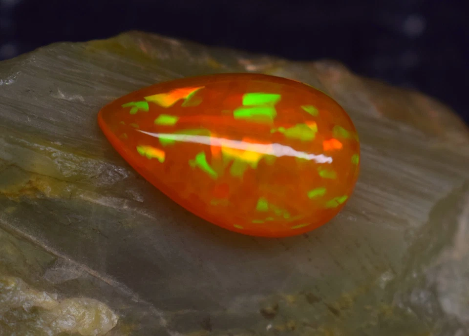 Honeycomb Opal 9.60 ct amazing color play, Orange Pear natural honeycomb opal, - Image 2 of 4