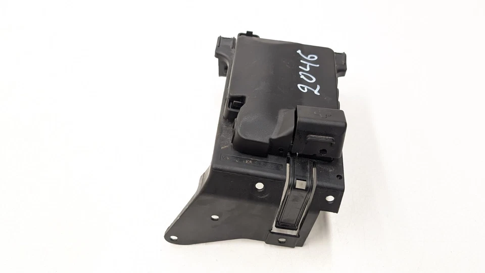 CAJA FUSIBLES DISTRIBUCIÓN POTENCIA VOLKSWAGEN ID.4 1EA937548A 2024 Foto 4 de 4