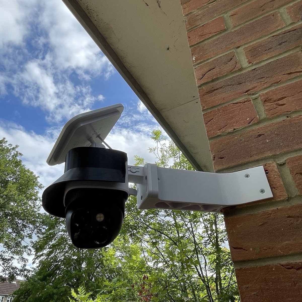 Eufy S340 Solocam Corner Wall Mounting Bracket 130mm Long Reach