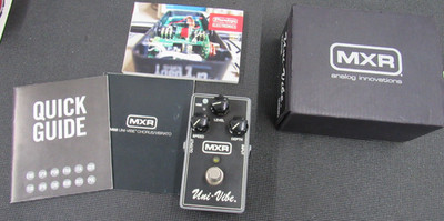 MXR M68 Uni-Vibe Chorus Vibrato Guitar Effects Pedal Univibe W/ Box & Papers