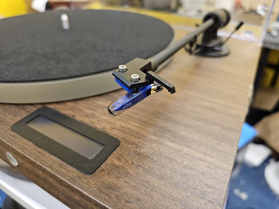 Sistema Tocadiscos Plug & Play Todo en Uno Pro-Ject JukeBox S2 con Bluetooth PIEZAS - Imagen 4 de 4