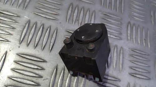 Audi A6 1997 Wing mirror control switch (Exterior Mirror Switch) 4 #386905-99