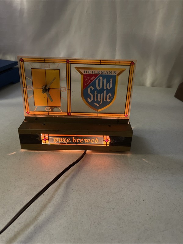 Heileman’s Old Style Beer Lighted Cash Register Sign Clock  1960’s READ