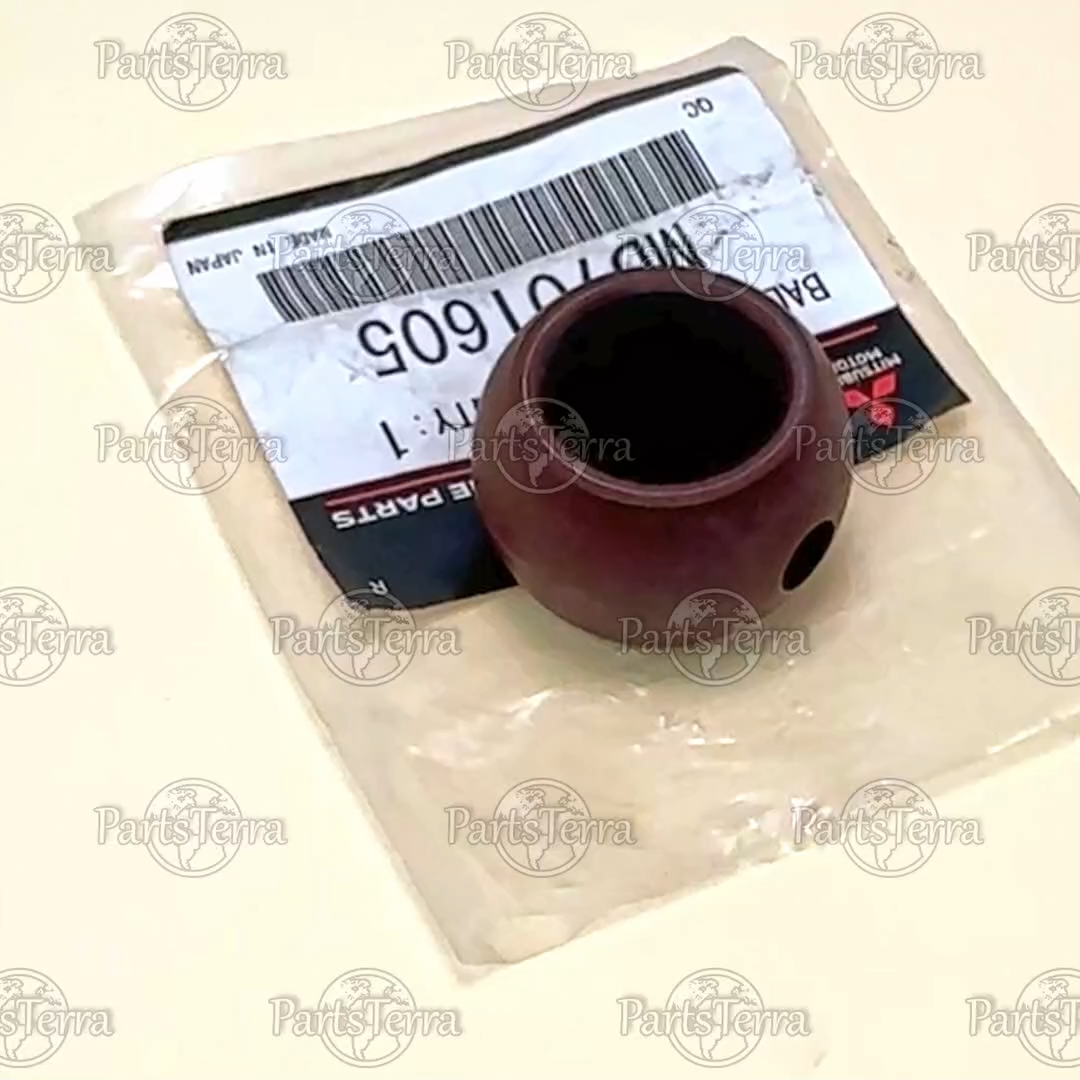 MD701605 New OEM Genuine Mitsubishi 1992-2000 MONTERO Transfer