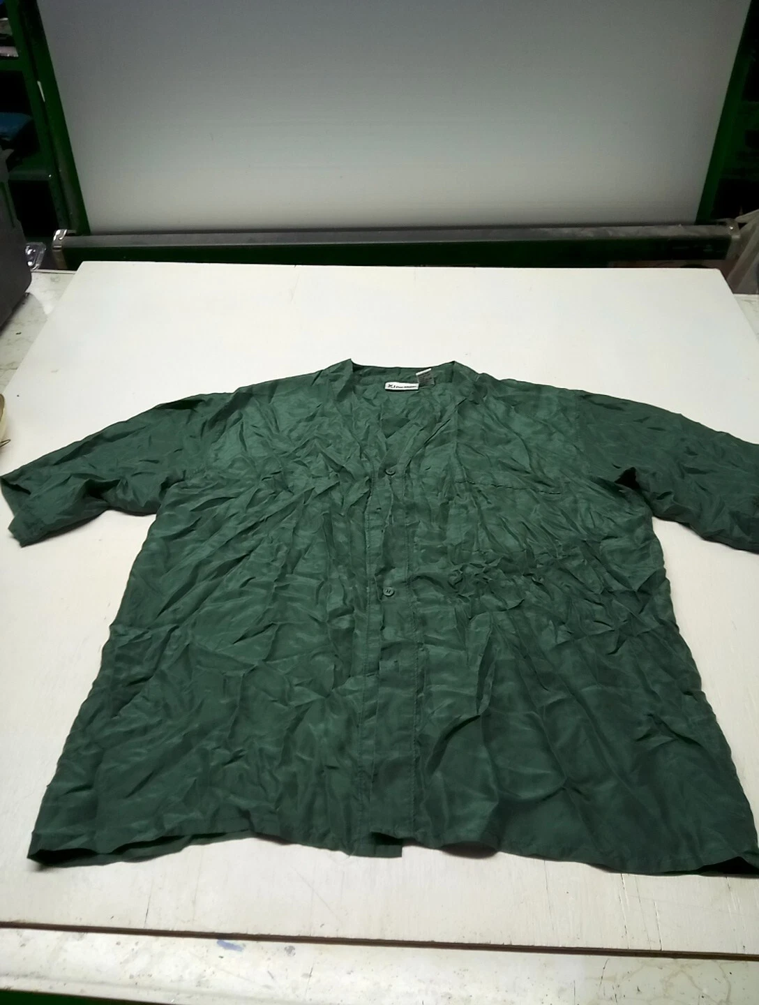 Kips Bay Men's XL Button Up Shirt Shorts And Shirt Set Green 100% Silk S/S